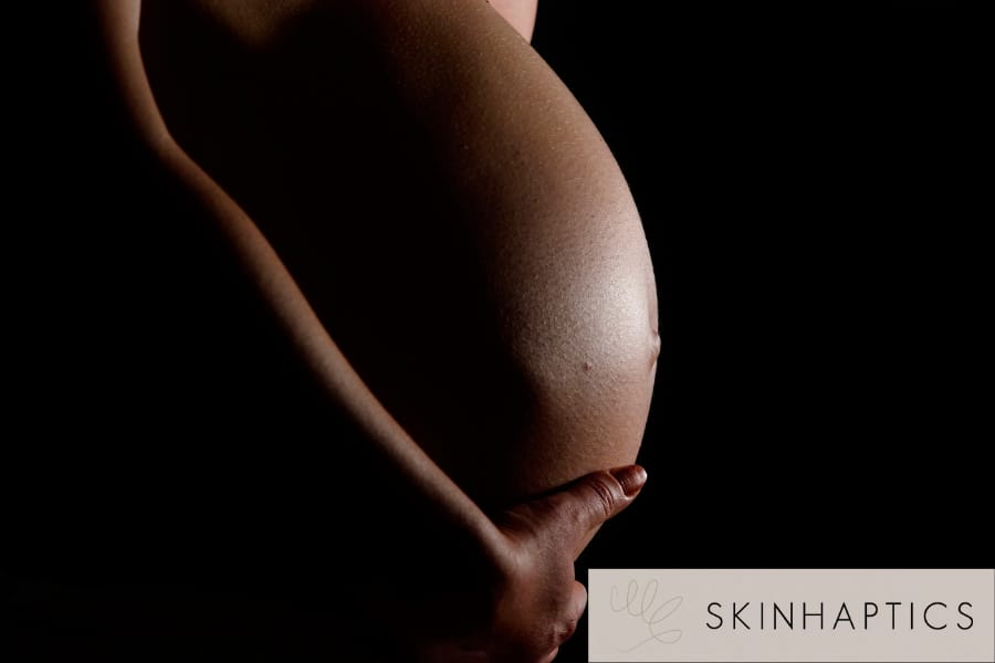 Les changements hormonaux pendant la grossesse et leur impact sur la peau